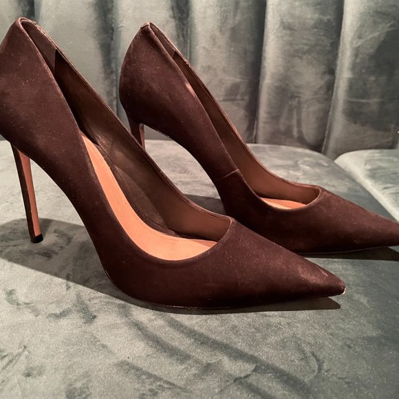 Schutz 10.5B "Lou" Microsuede Pointed Toe Black Pumps - Picture 2 of 5